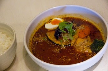 スープカレーの田中さん（札幌市白石区）北竜町産米と黒千石大豆を味わえる