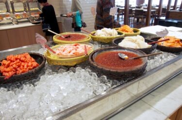 函館国際ホテル（函館市）新鮮魚介乗せ放題の朝食バイキング