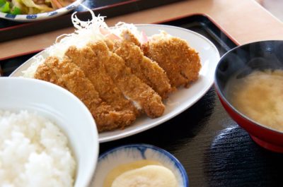 かつ定食