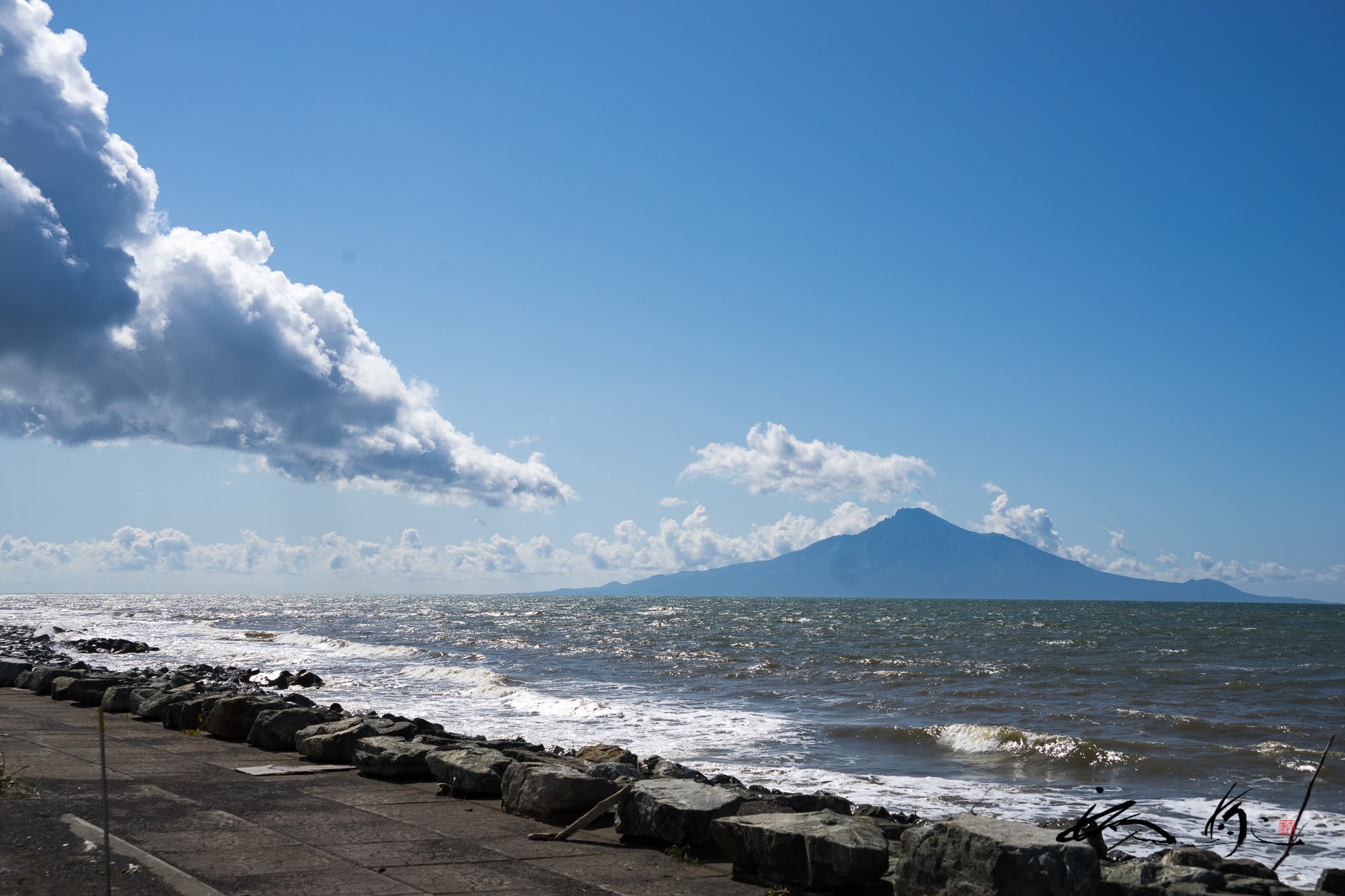 偉大なる利尻富士・宗谷サンセットロードより眺める