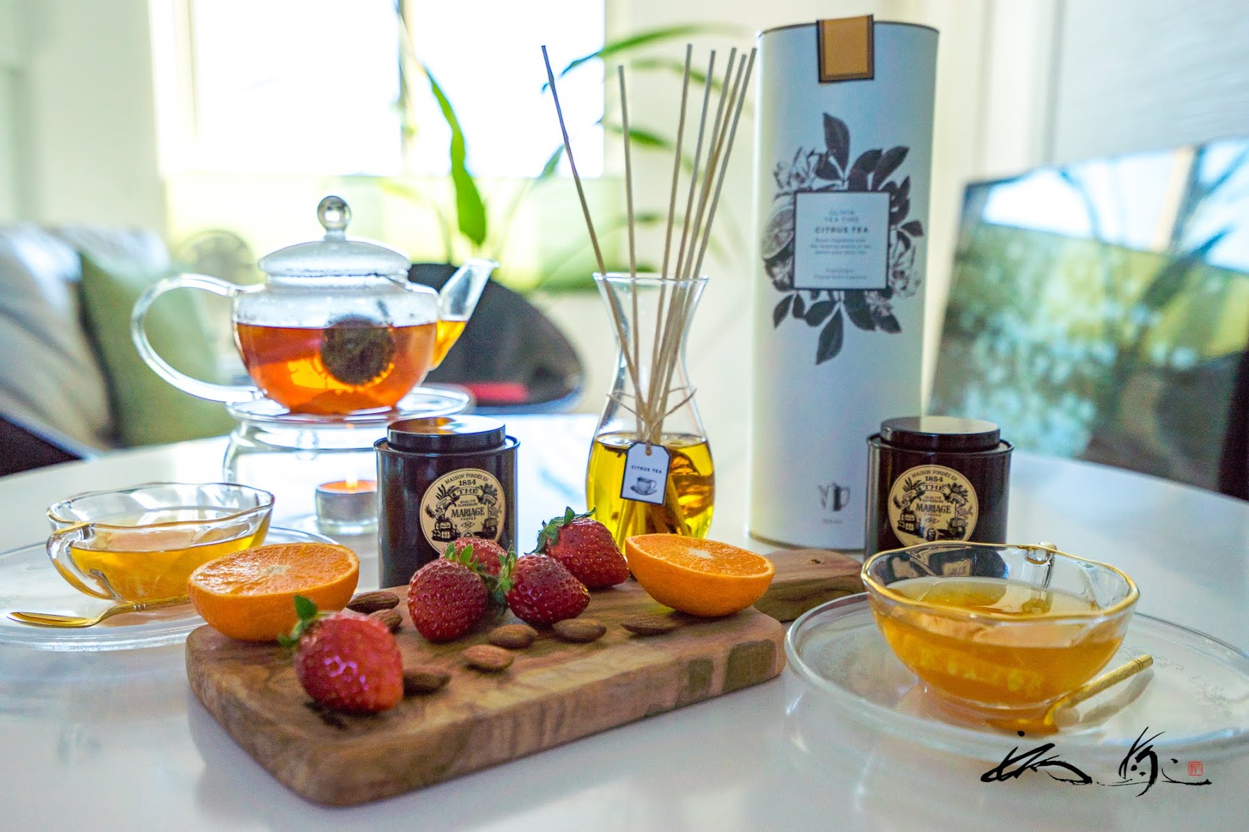 フレグランスディフューザーと共に味わうフルーツティーに心和むハッピータイム ♡