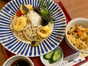 蕎麦ヒカリ（HIKARI・札幌市・赤れんがテラス3F）そばは細めで具沢山！
